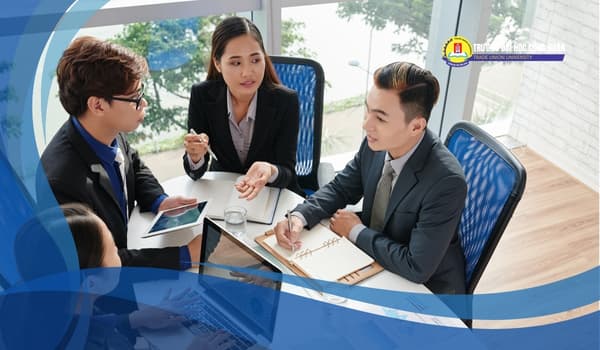 Featured image for: Học quản trị nhân lực ra làm gì? Có dễ xin việc không?