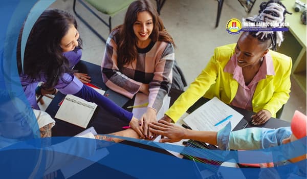 Featured image for: Ngành công tác xã hội: Cơ hội nghề nghiệp và kỹ năng cần có