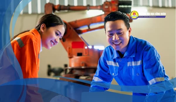 Featured image for: Văn bằng 2 ngành Bảo hộ lao động: Hành trang cho sự nghiệp an toàn