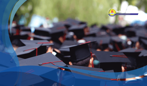 Featured image for: Nên học văn bằng 2 hay học chứng chỉ? So sánh ưu nhược điểm